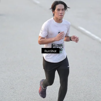 Runner Photo 6828060