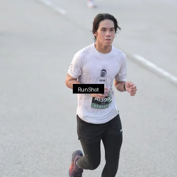 Runner Photo 6828070