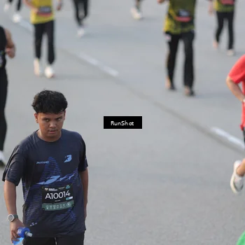 Runner Photo 6828078