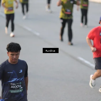 Runner Photo 6828079