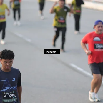 Runner Photo 6828084