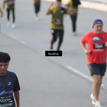 Runner Photo 6828086