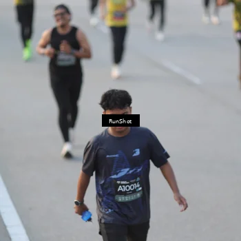 Runner Photo 6828089