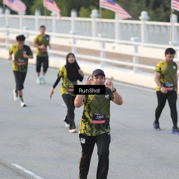 Runner Photo 6828099