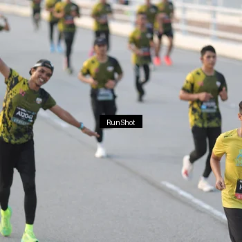 Runner Photo 6828117