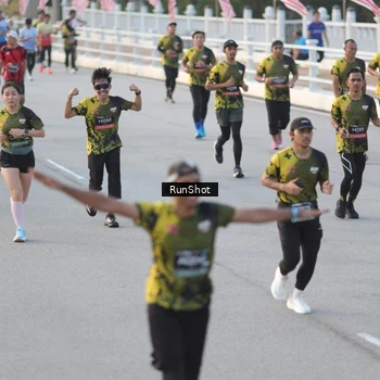 Runner Photo 6828125