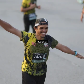 Runner Photo 6828143