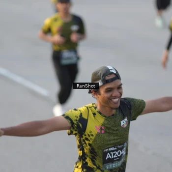 Runner Photo 6828146