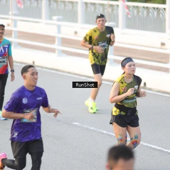 Runner Photo 6828148