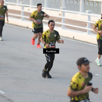 Runner Photo 6828157
