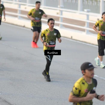 Runner Photo 6828158