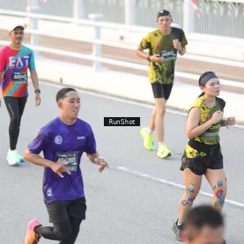 Runner Photo 6828159