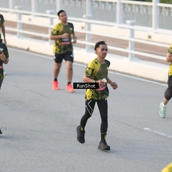 Runner Photo 6828164