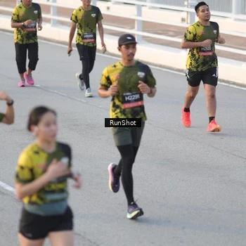 Runner Photo 6828173
