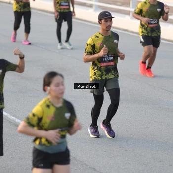 Runner Photo 6828175