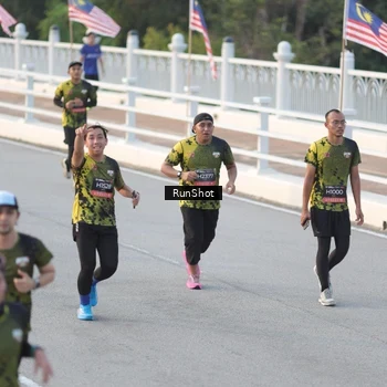 Runner Photo 6828194