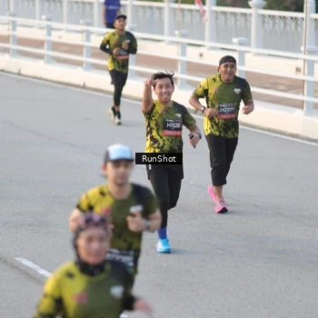 Runner Photo 6828201