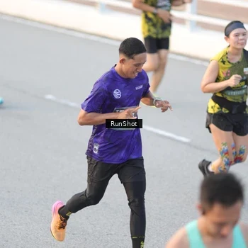 Runner Photo 6828216