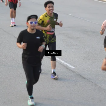 Runner Photo 6828218