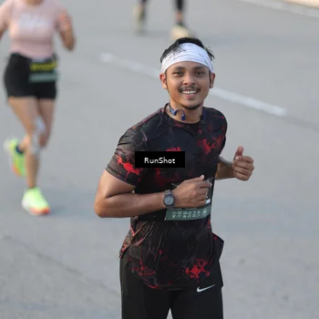 Runner Photo 6828222