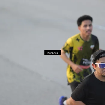 Runner Photo 6828240
