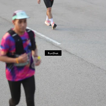 Runner Photo 6828243