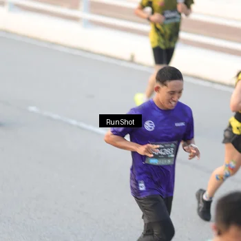 Runner Photo 6828247