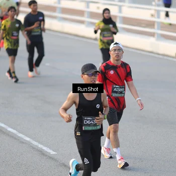 Runner Photo 6828251