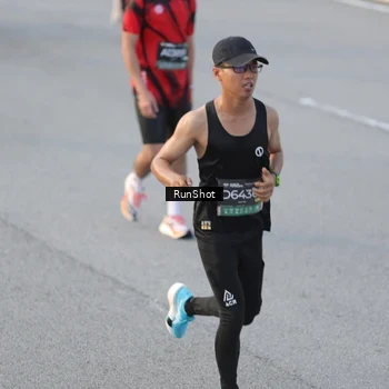 Runner Photo 6828256