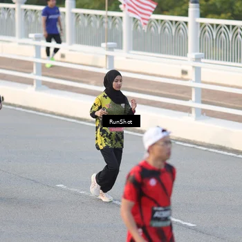 Runner Photo 6828277