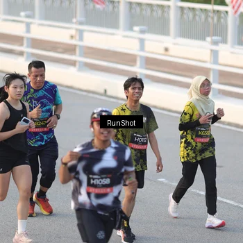 Runner Photo 6828305