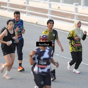Runner Photo 6828306