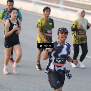 Runner Photo 6828310