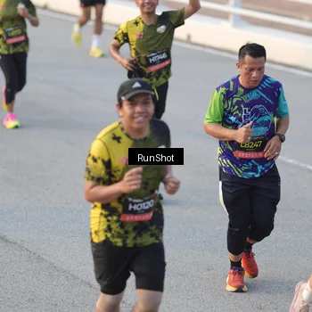 Runner Photo 6828318