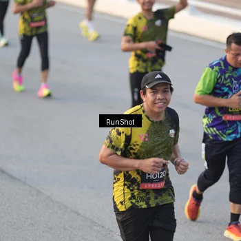 Runner Photo 6828321