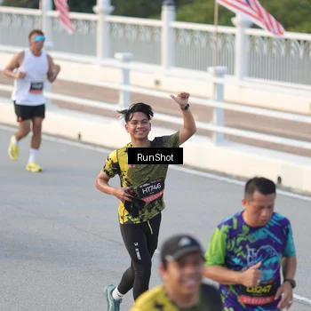 Runner Photo 6828323