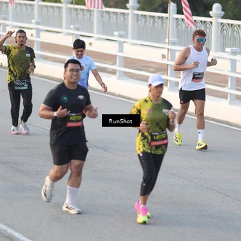 Runner Photo 6828331