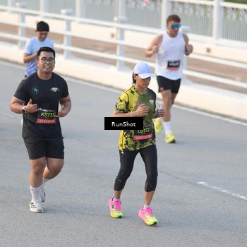 Runner Photo 6828336