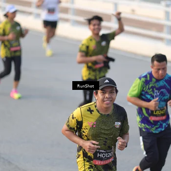 Runner Photo 6828341