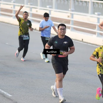 Runner Photo 6828343