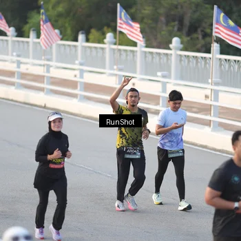 Runner Photo 6828347