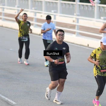 Runner Photo 6828363