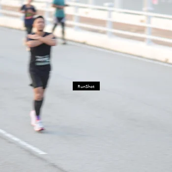 Runner Photo 6828367