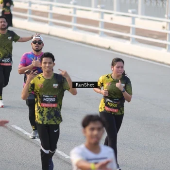 Runner Photo 6828373