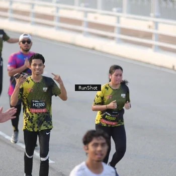 Runner Photo 6828375