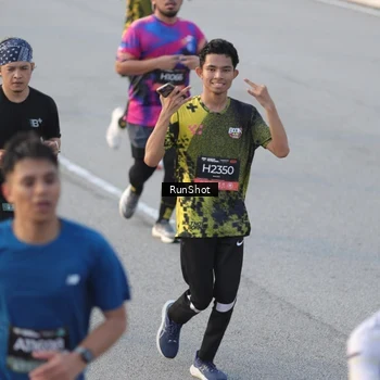 Runner Photo 6828384