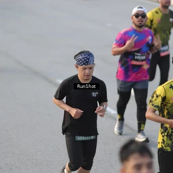 Runner Photo 6828387