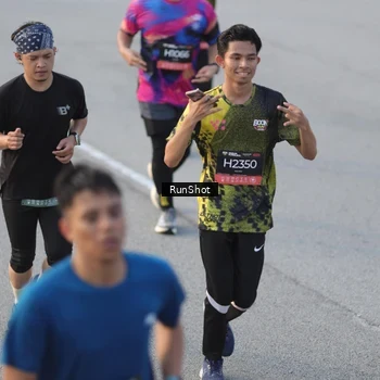 Runner Photo 6828390