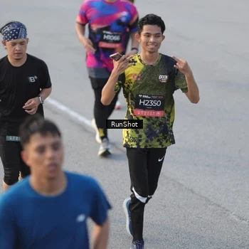 Runner Photo 6828392