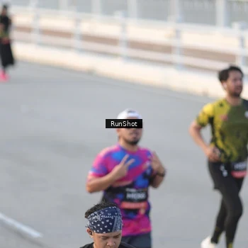 Runner Photo 6828399